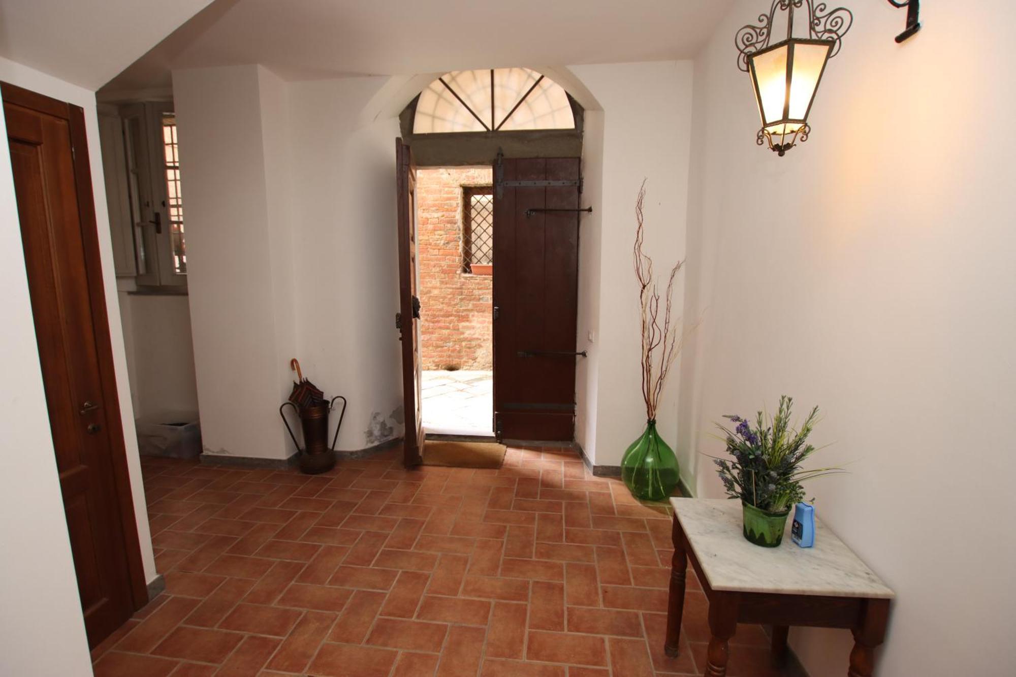 Apartment 2 King Bed, 2 Full Bathroom In Umbria - Tuscany *