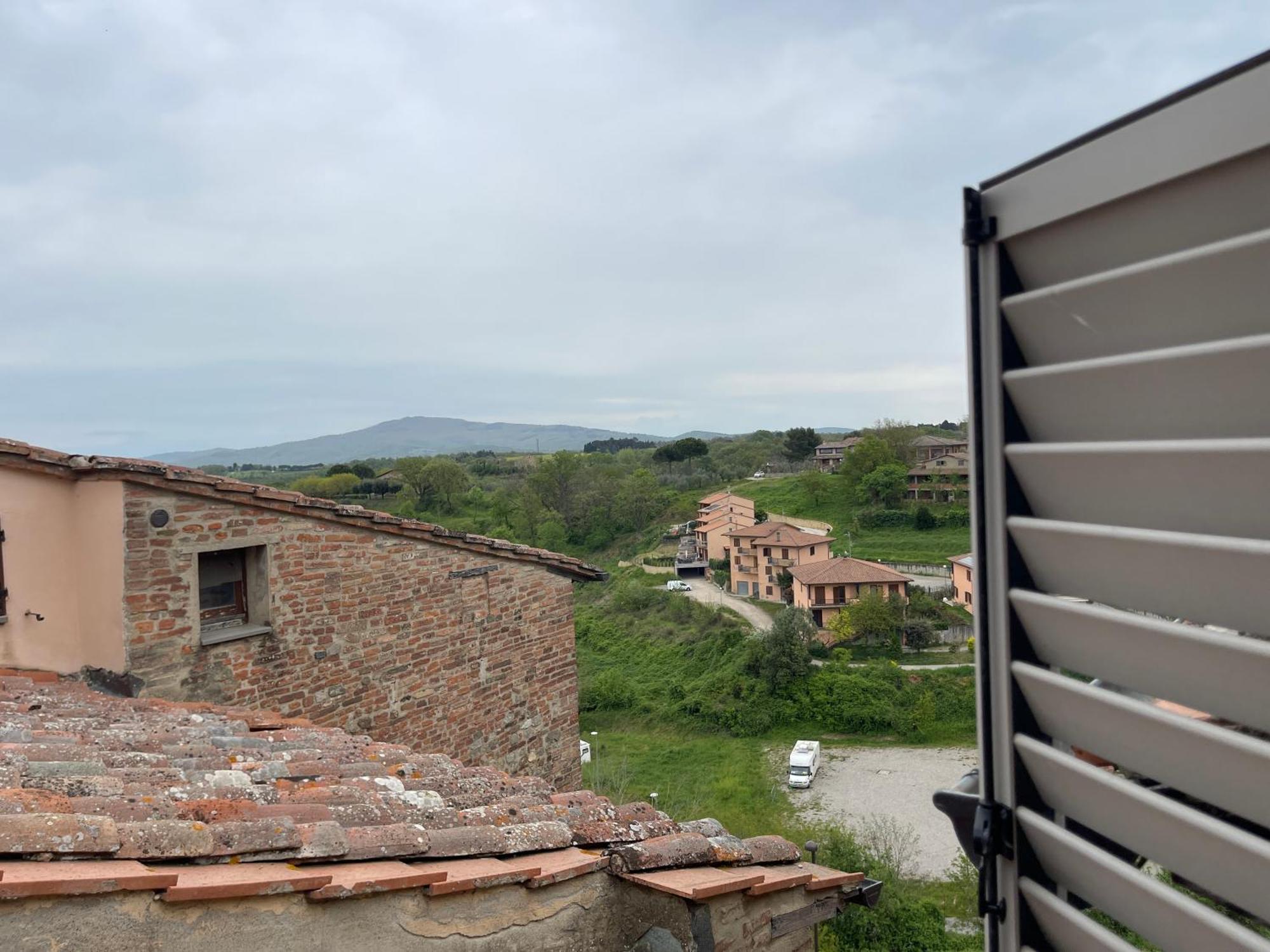Apartment 2 King Bed, 2 Full Bathroom In Umbria - Tuscany