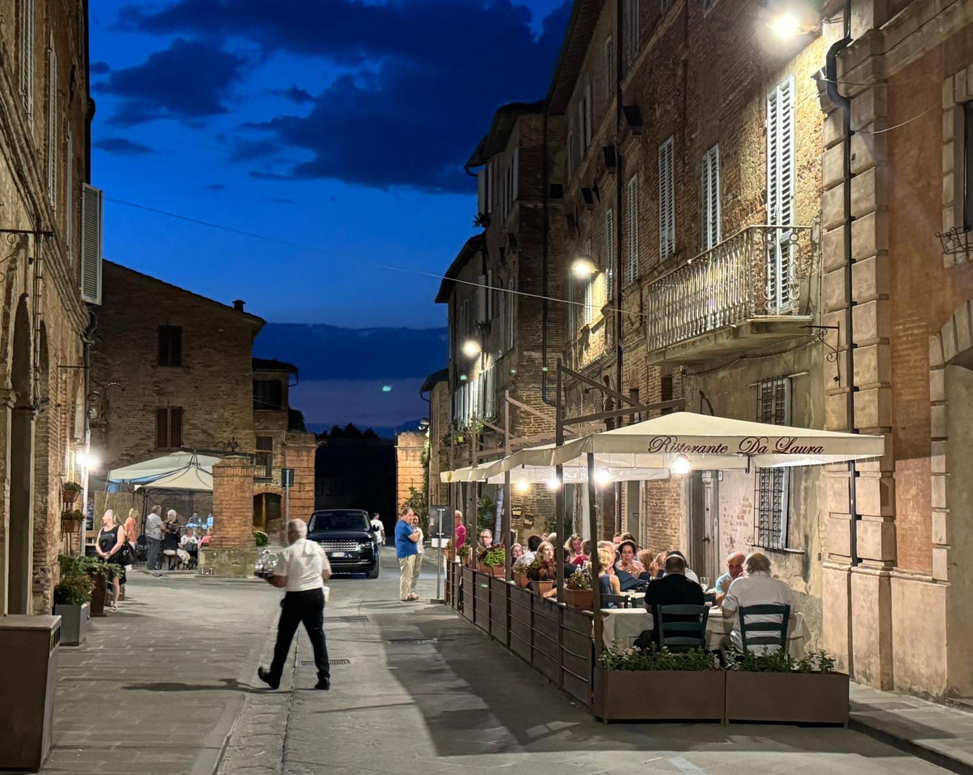 2 King Bed, 2 Full Bathroom In Umbria - Tuscany Apartment