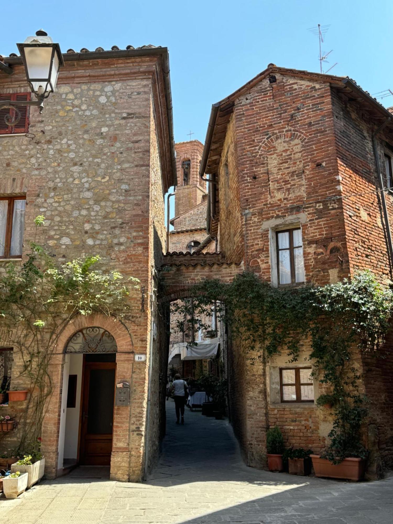 2 King Bed, 2 Full Bathroom In Umbria - Tuscany * Citta della Pieve