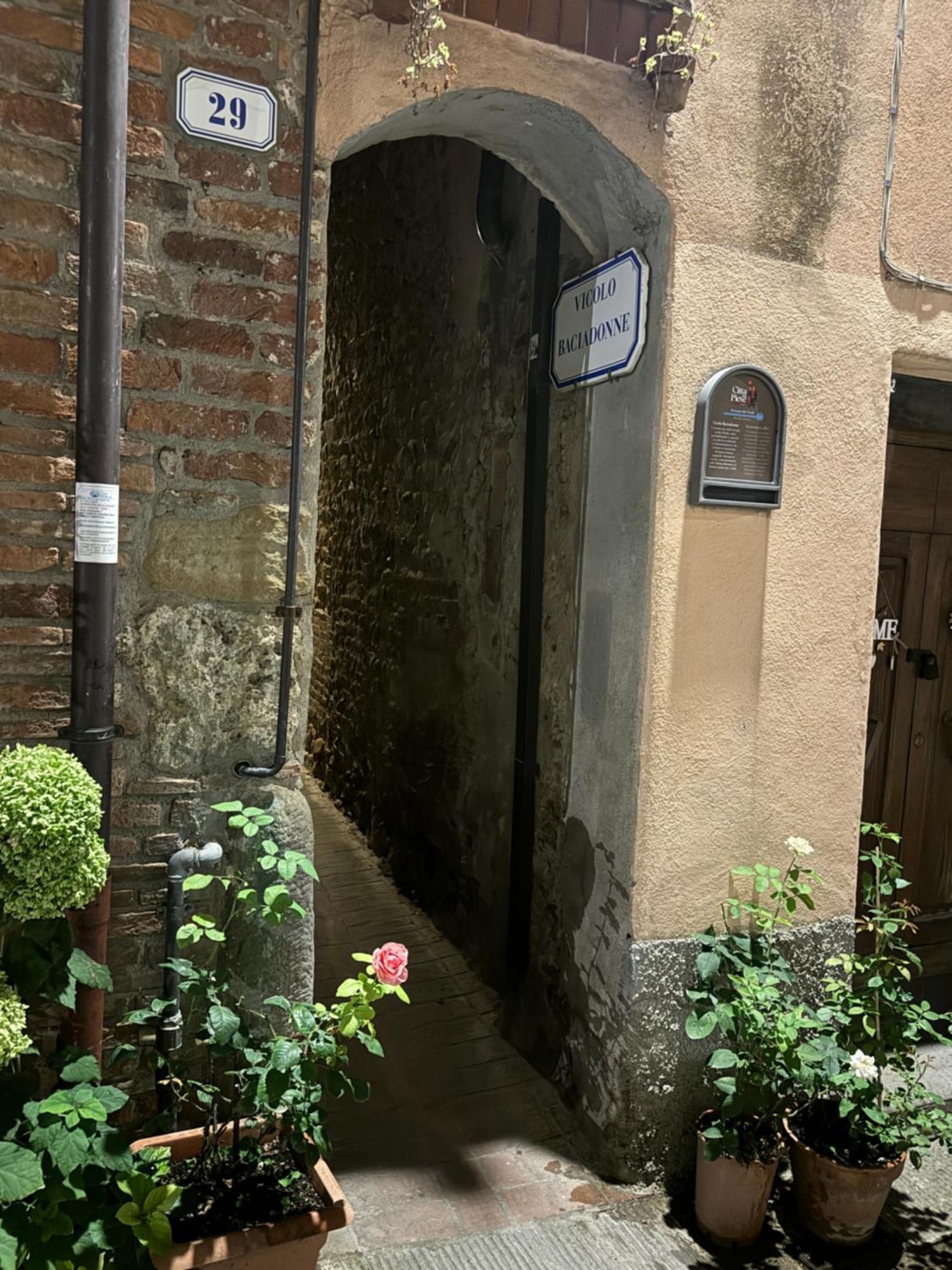 2 King Bed, 2 Full Bathroom In Umbria - Tuscany Apartment Citta della Pieve