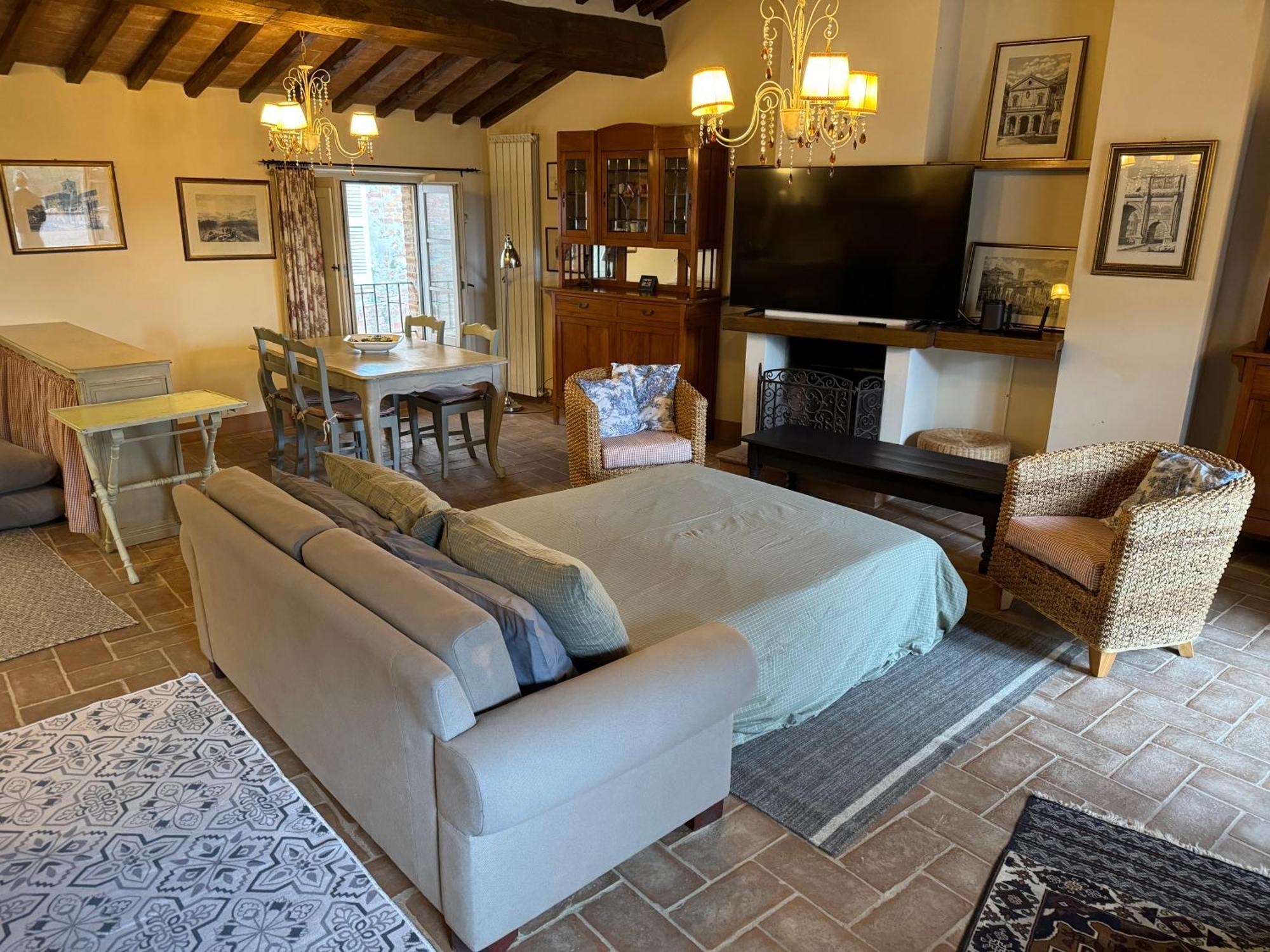2 King Bed, 2 Full Bathroom In Umbria - Tuscany * Citta della Pieve